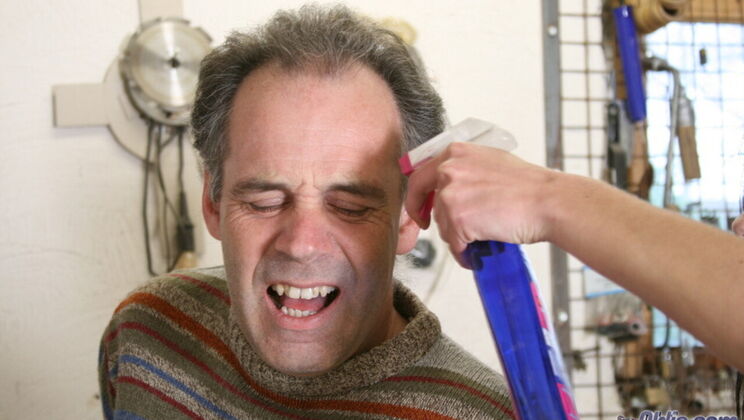 Kissing and Sex with Brunette and Older Guy