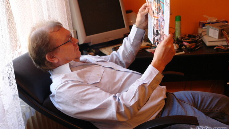 Sherman's Jackpot with Blonde Paula Morentis