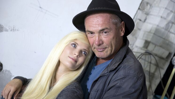 Nico and Candee in Hot Blowjob and Handjob