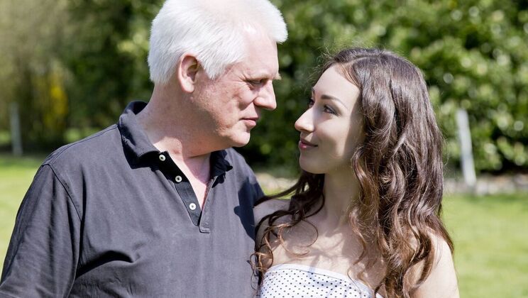 Let's Play Doggystyle