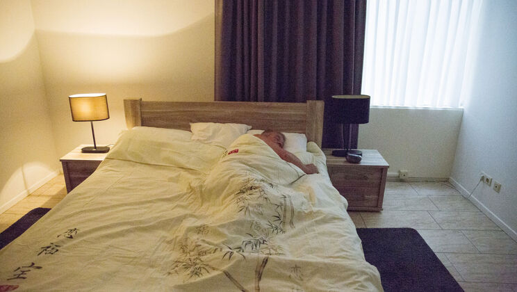 Young Girl's Cumshot Fun