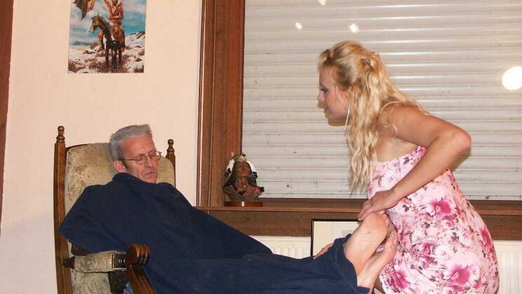 Vicentia's Pantyhose-Clad Legs Drive Nicholas Crazy