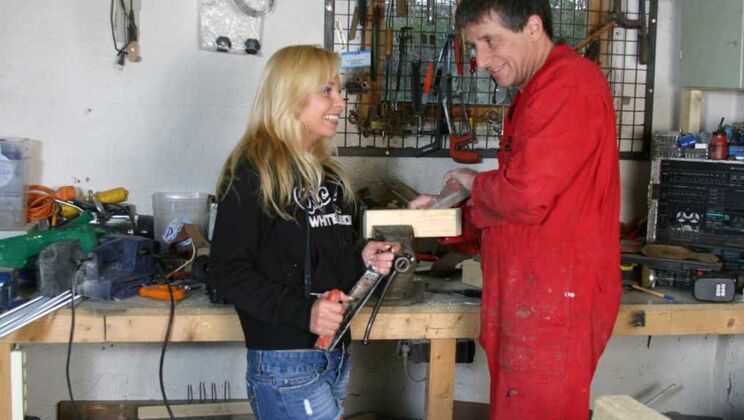 Andre and Sharka Blue: Wooden Penis and Natural Tits Fun