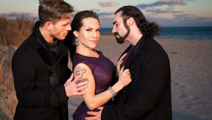 Shemale Rough Sex with TS Foxxy