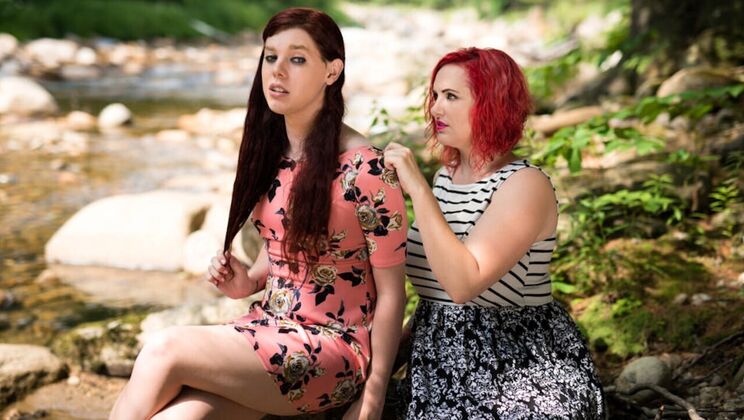 Mz Berlin and Chelsea Poe in Rough Shemale Scene