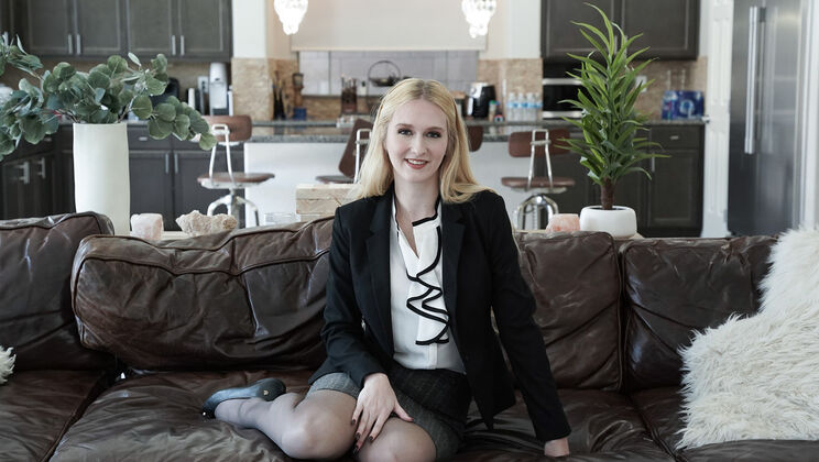 Audrey Madison's Blindfold Seduction