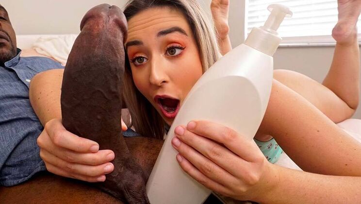 [BangbrosClips] - Brookie Blair Gets Her Pussy Stretched by Big Cock