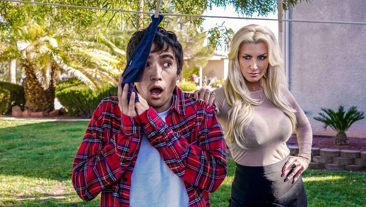 Brittany Andrews Gets Tit Fucked