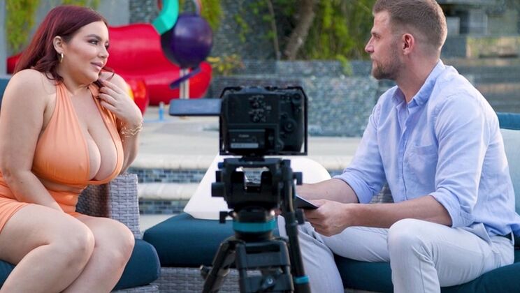 Natasha Nice's Natural Tits and Big Ass Get a Fucking