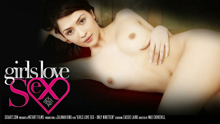 Sexy Teen Cassie Laine at 19