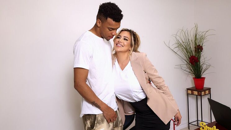 Interracial Massage Leads to Cumshot on Beautiful Ass