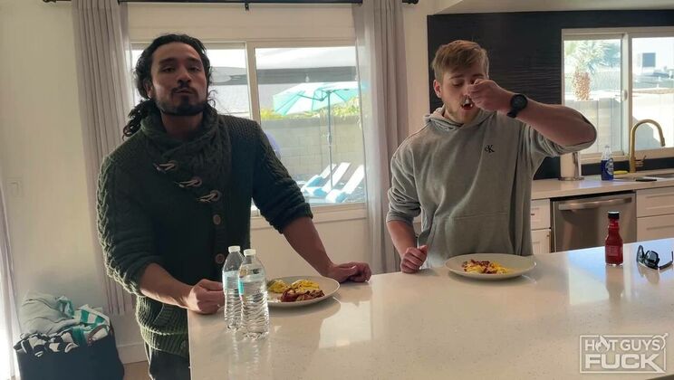 [HotGuysFuck] - Spanish Lover Leo & Italian Brock Fisher Behind the Scenes