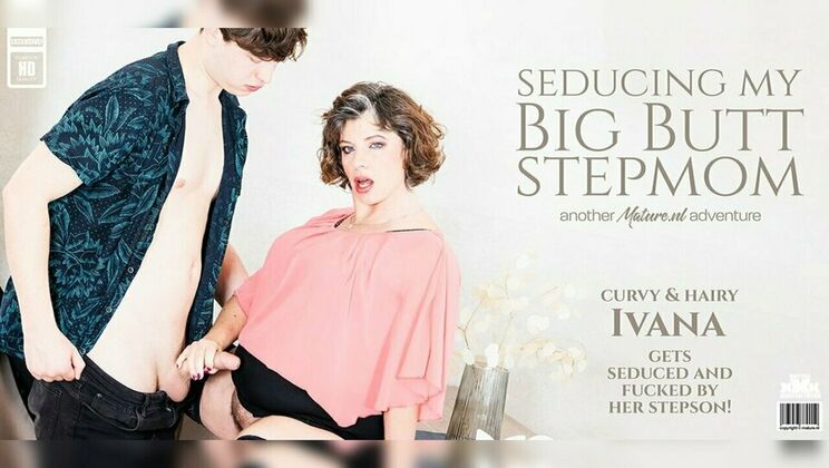 [Mature.nl] - Stepmom's Upskirt View