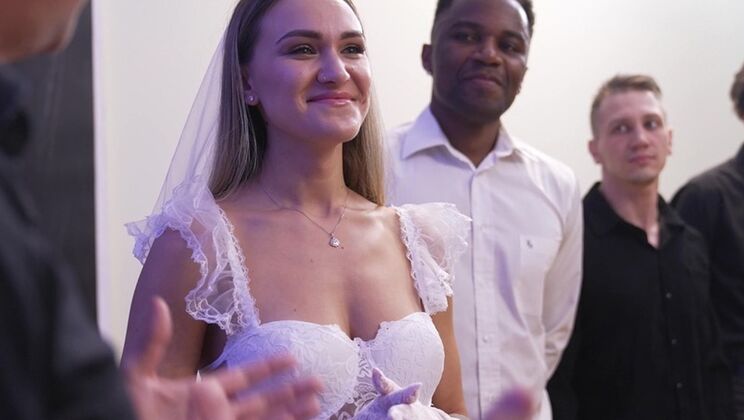 Siri's Double Penetration and Gangbang Adventure