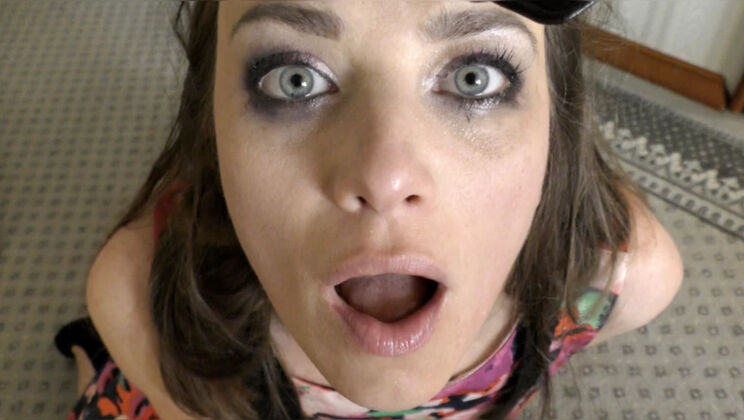 Tattooed Nena Sytnyy Takes It Up The Ass