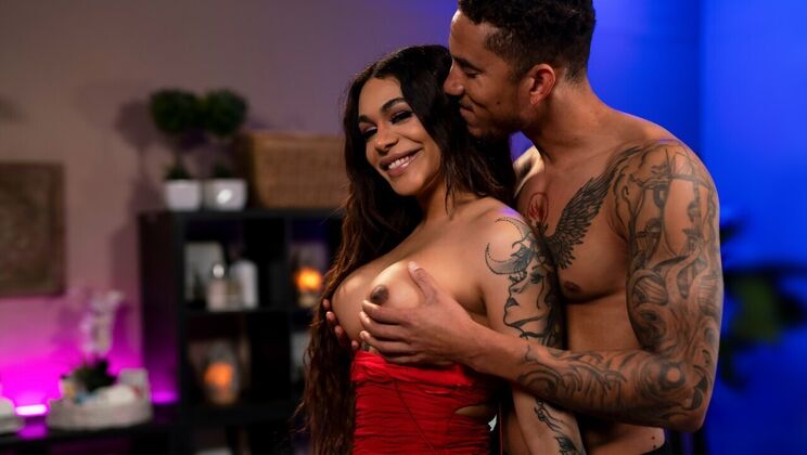 Axel Greene Fucks Tattooed TS Eva in Missionary & Doggy