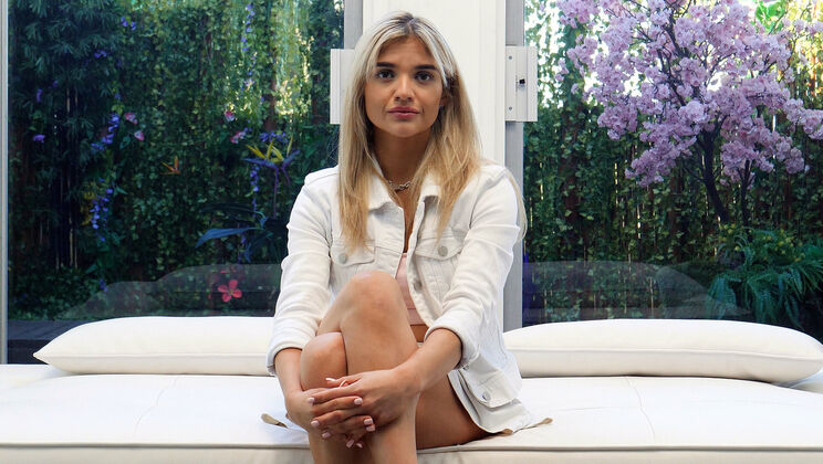 Carter's Hot Casting: Missionary and Cumshot