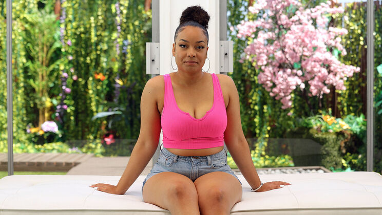 [NetVideoGirls] - Auditioning for a Facial: Sarah - Sarah