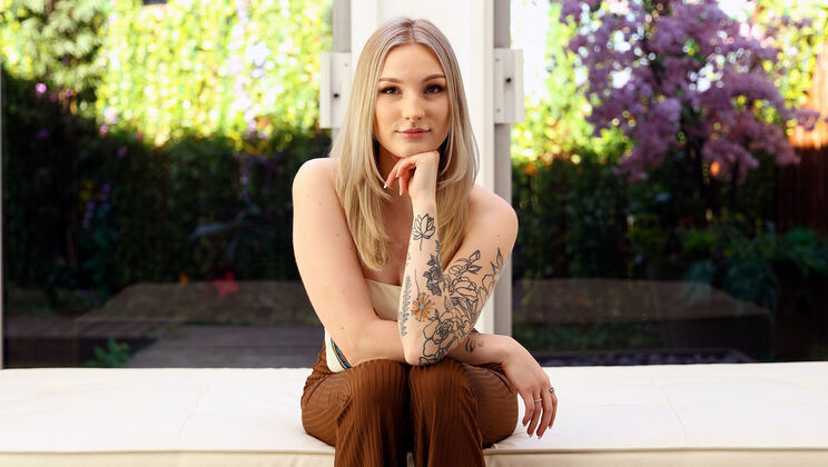 Syrah's Missionary Sex Scene