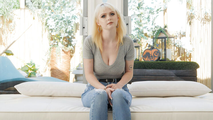 Titty Fuck with Carrie - Hot