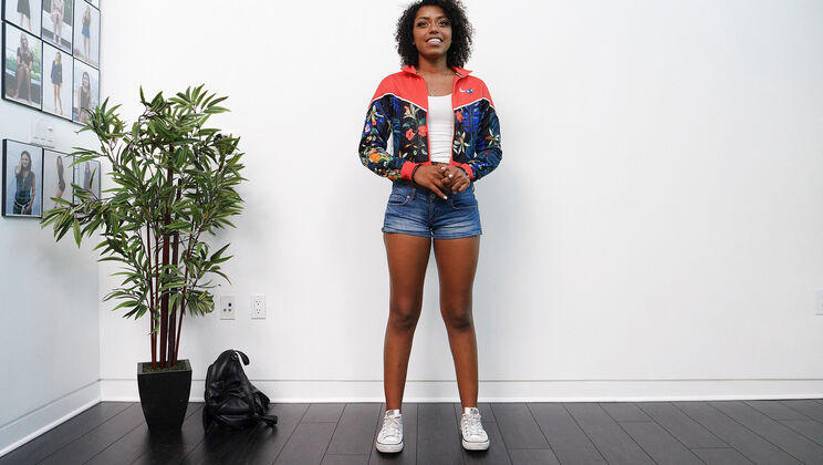 Audition with Mia - Cumshot and Squirting