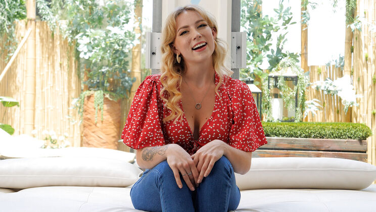 Stella's Deepthroat Challenge