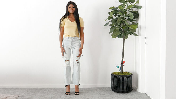 Mella's Ball Sucking and Blowjob