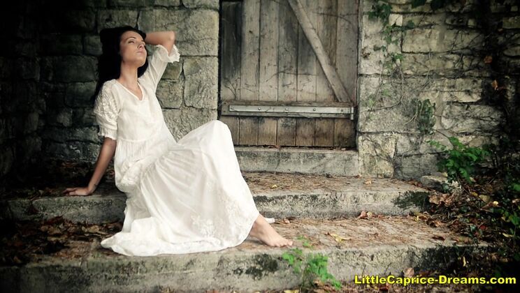 Sapphira in Solo Fantasy Play