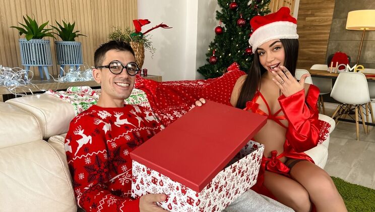 Brunette Slut Rides Reverse Cowgirl for Christmas