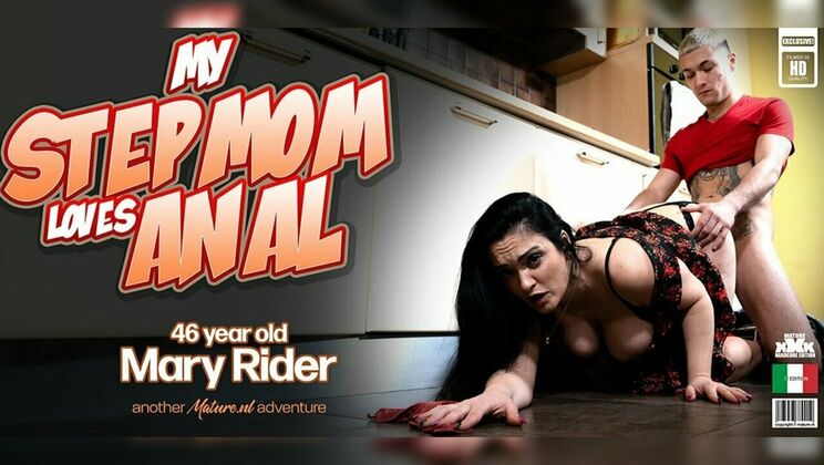 Mature Italian Mary Rider loves titty fuck and anal