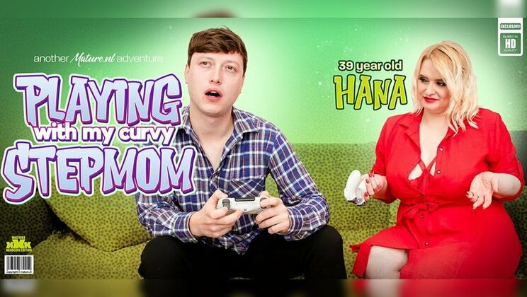 Big tit stepmom Hanna loves stepson's fingers more than games