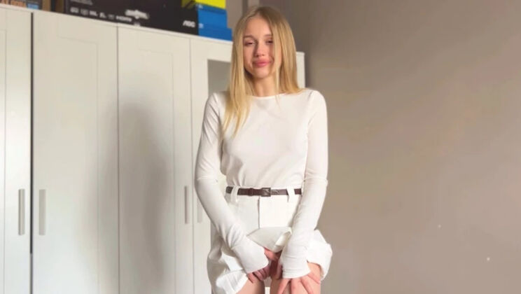 Girlfriend with Unstoppable Cravings