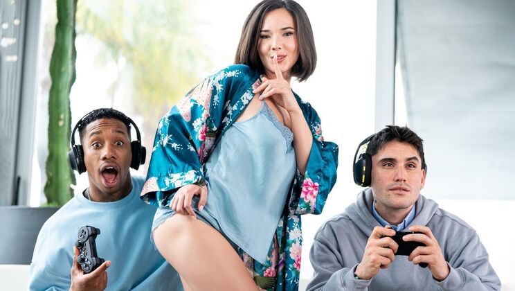 [Brazzers] - Pierced & Tattooed Babe Takes Big Cock Deepthroat - Jesus Reyes - Eve Sweet