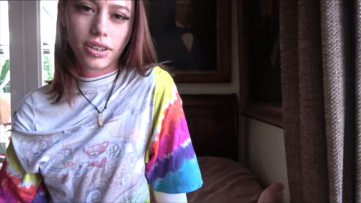 Brunette Teen Laya Rae in Cumshot