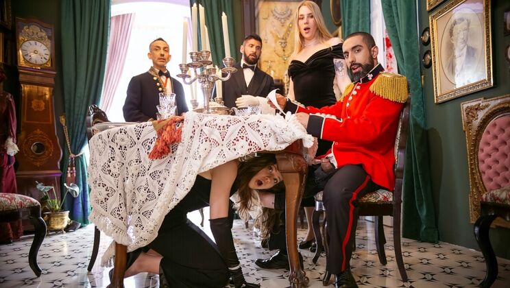 Royal Suck Session: Pierced Shemale and Muscular Man