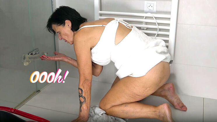 Afterparty Intimate Play with Cocco Grand