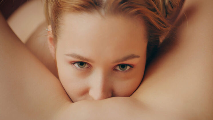 Eternal Desire for Pussy Licking with Small Tits Teens