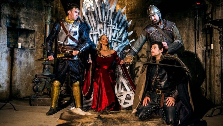 Queen's Deepthroat Challenge