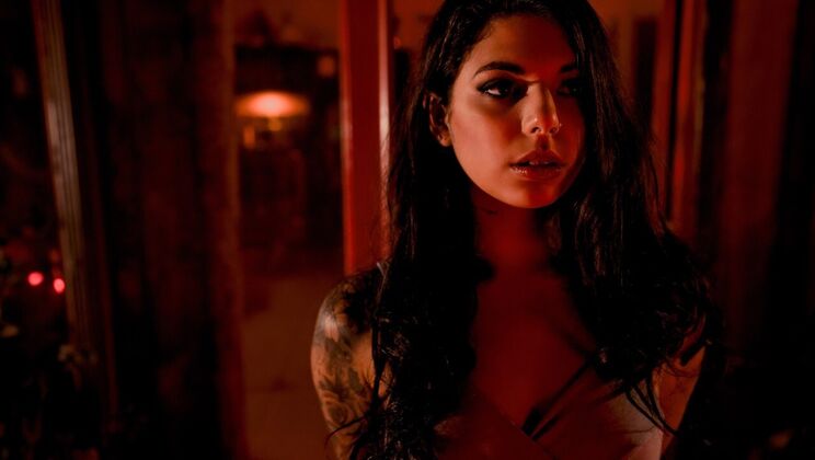 Outdoor Lesbian Fun: No Limits