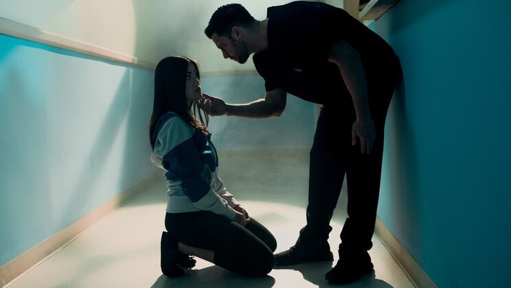 Kendra Spade Masturbates Hairy Pussy Before Getting Filled