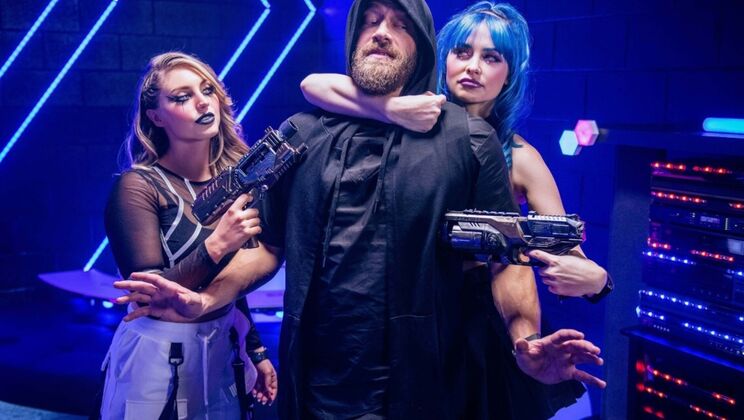 Indoors Lesbian Action: Kissing, Licking, and Face Sitting