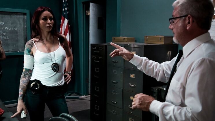 Natural Tits and Smooth Pussy: Whitney Wright and Derrick Pierce's Scene