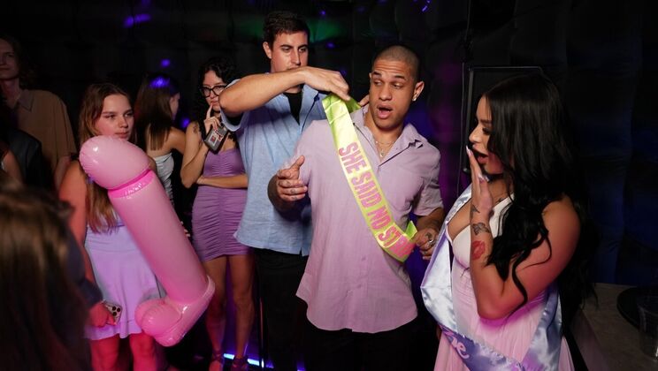 Mike Ox Fucks Brunette with Big Natural Tits Doggystyle