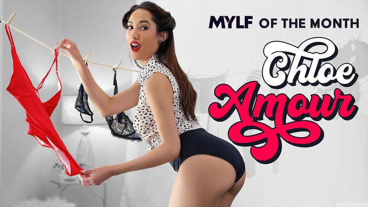 Milf Chloe Amour Experiences Cum in Mouth