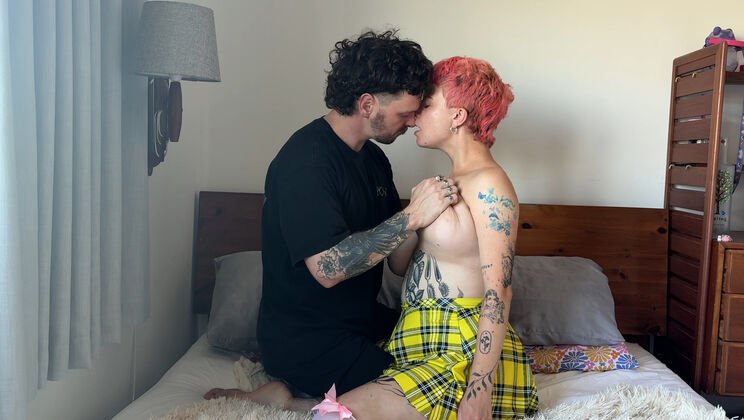 Kissing You: Jesse & Lola Get Hot and Heavy