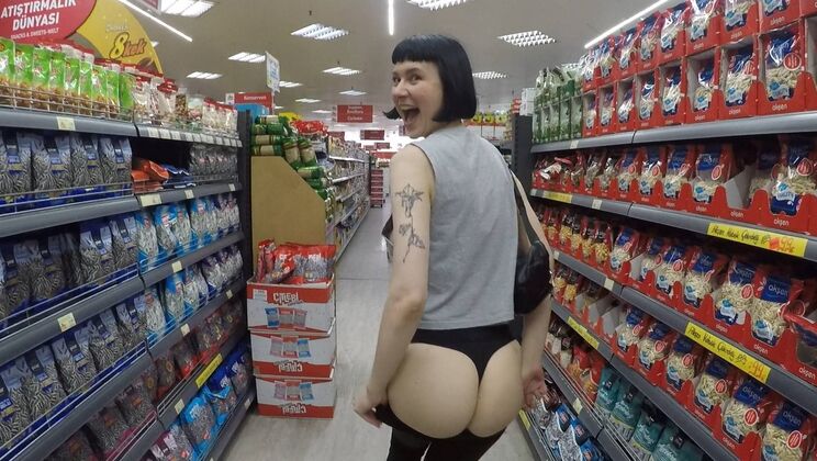 Delfine Brunette In Plain Sight Deepthroat Vlog