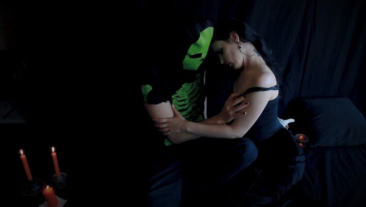 Anneke & Sade Halloween Kissing and Masturbation