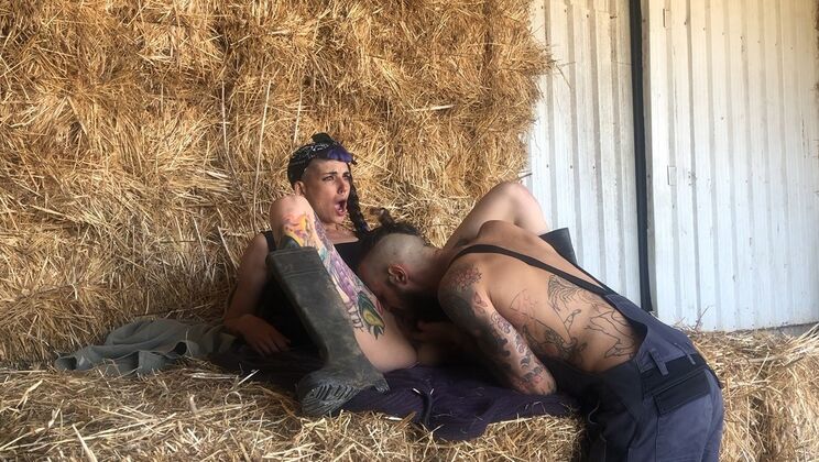 Farm Girl Maya Teases Edward in Female POV