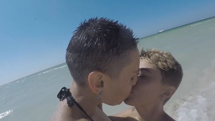 The Mexican Diaries: Blonde and Brown Hair Lesbians Kiss